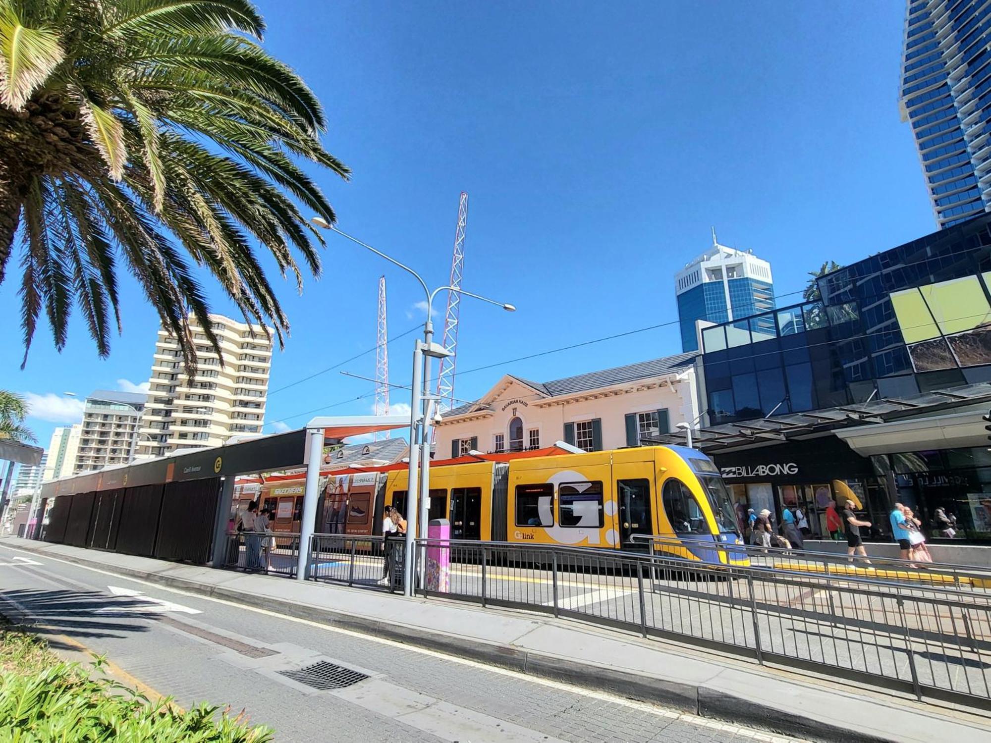 Beachside Apartment In The Heart Of Surfers Paradise - Free Parking Gold Coast Eksteriør bilde